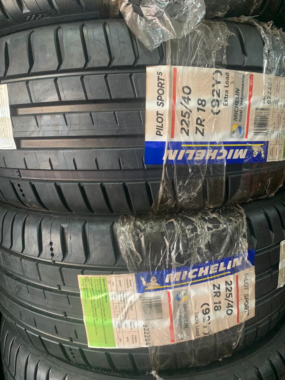 New Tyre 225/40ZR18 Michelin Year 2024